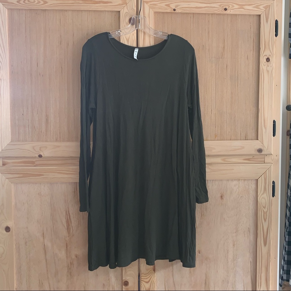 MTS green modest comfy dress size M